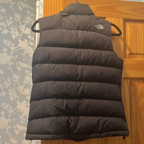 The North Face Women’s Vest - Picture 2 of 3